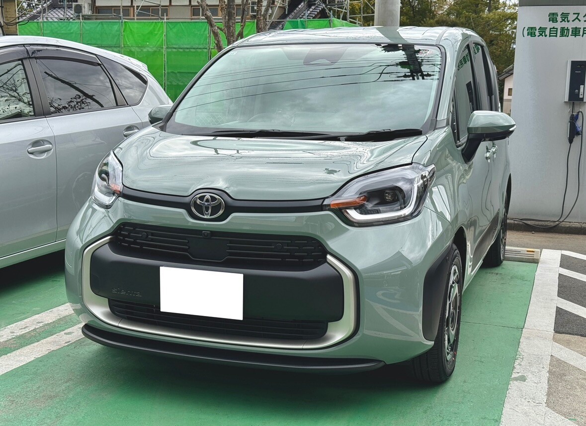 Toyota Sienta